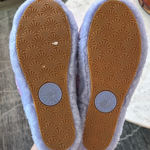 UGG Purple and Pink Fluffy Slippers - Picture 9 of 9